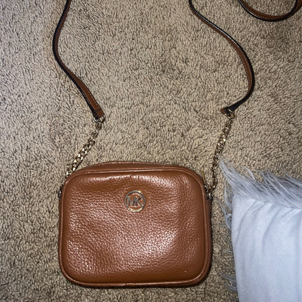 Michael Kors crossbody caramel brown bag